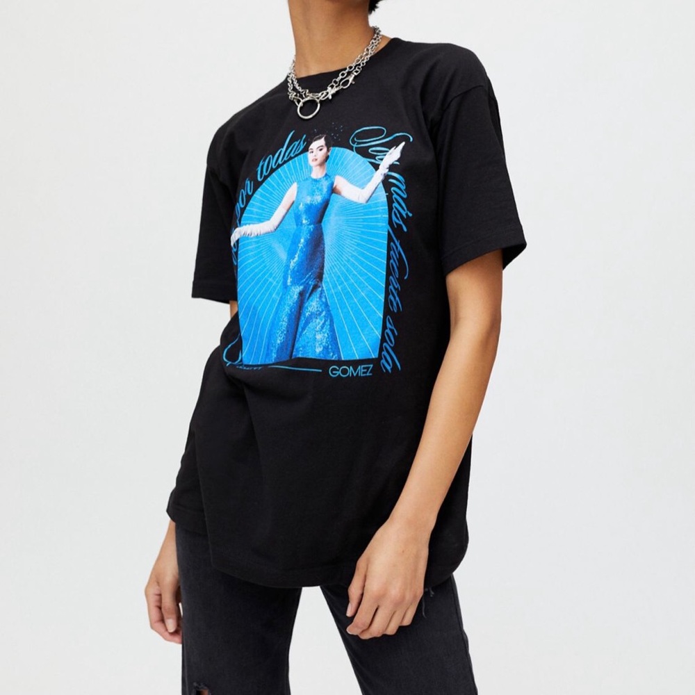 Selena Gomez Black Blue Revelacion Short Sleeves Oversized T-Shirt Small Unisex